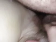 Vrouw cums met mijn pik in haar kont
