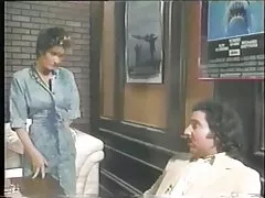 Kort haar witte maantop vs producer en regisseur