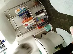 Badkamer voyeur 2